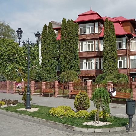 Сонячна Hotell Truskavets Eksteriør bilde